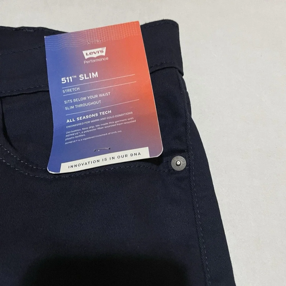 New Levi's 511 Slim Pants Mens 38 X 30 Navy Blue All Seasons Tech Stretch Chinos